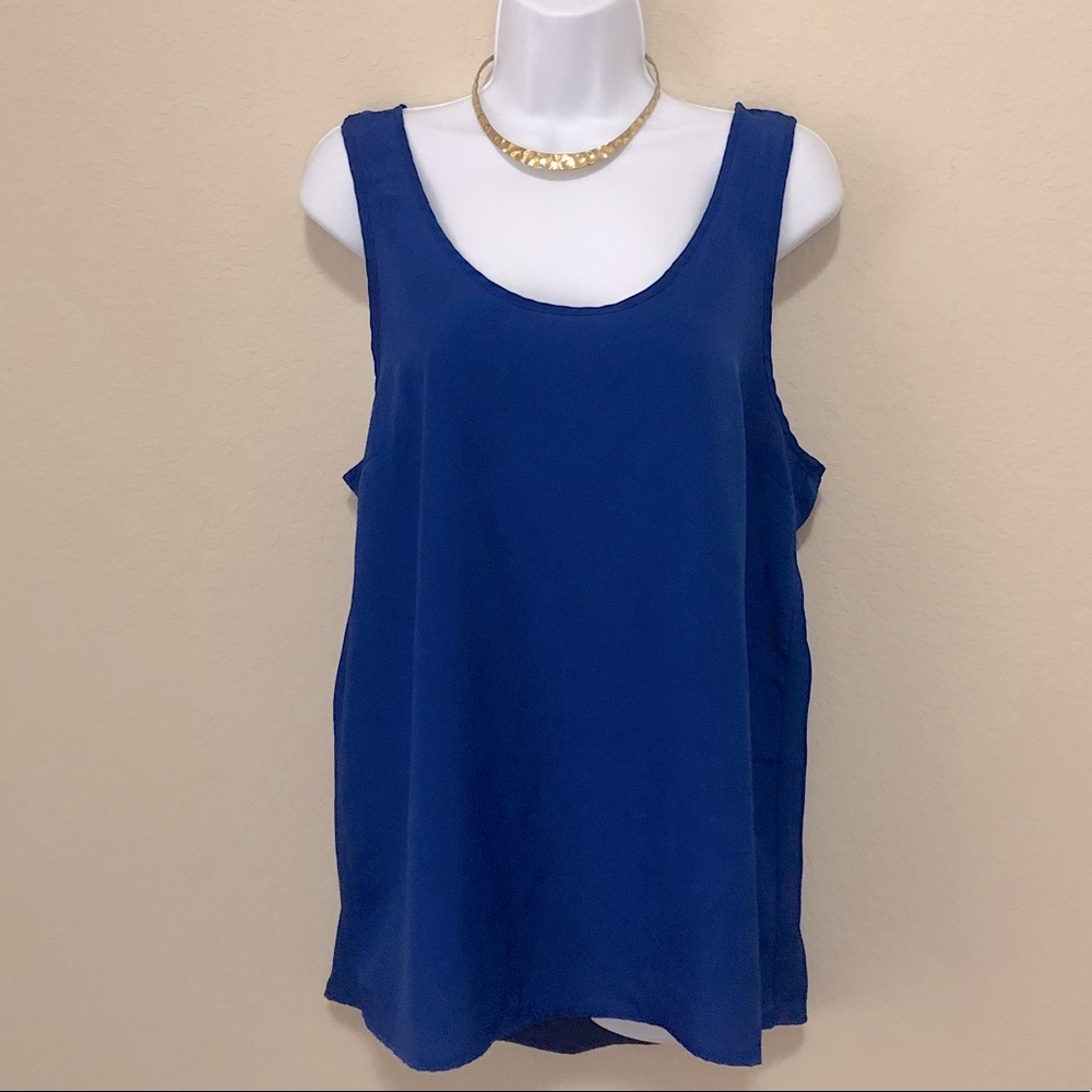 Mossimo Top - Picture 2 of 6
